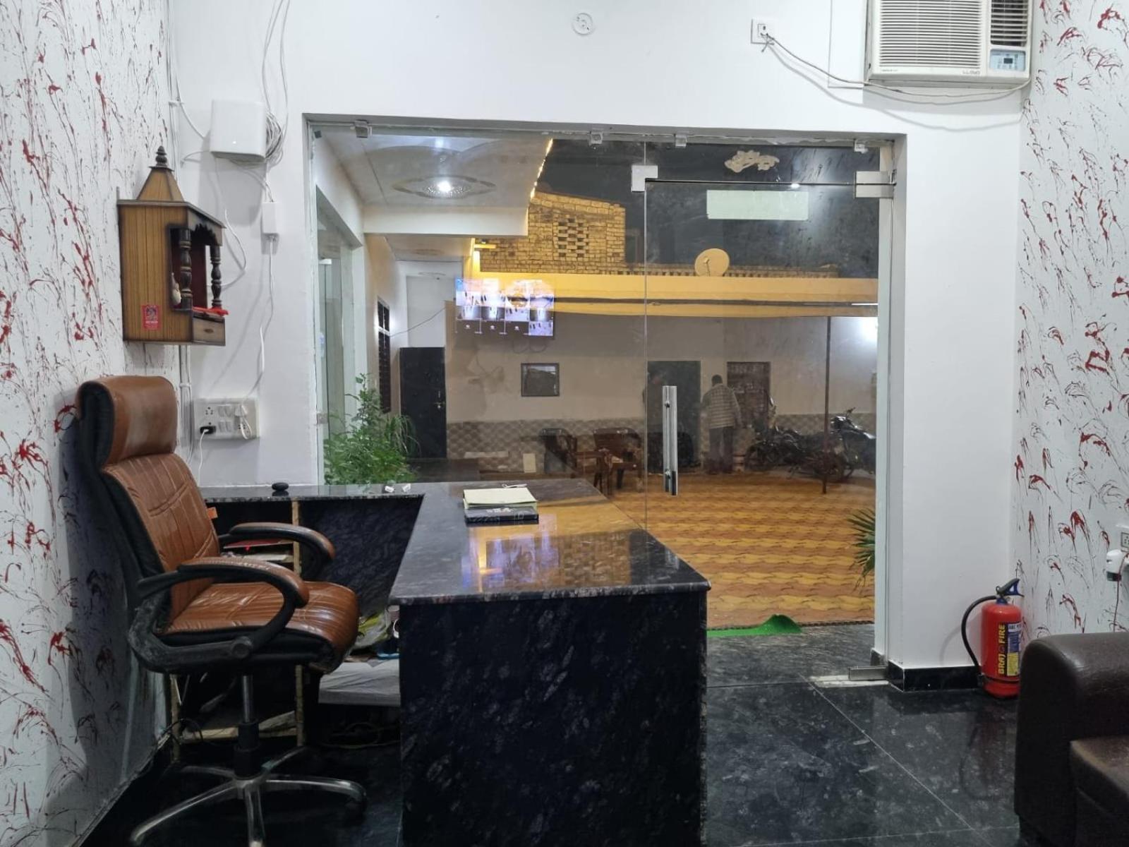 Hotel Vrindavan Prosperity Exterior photo